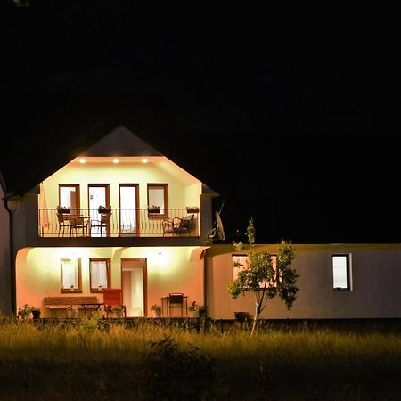 Guest House Blue Views Πλαβ Εξωτερικό φωτογραφία