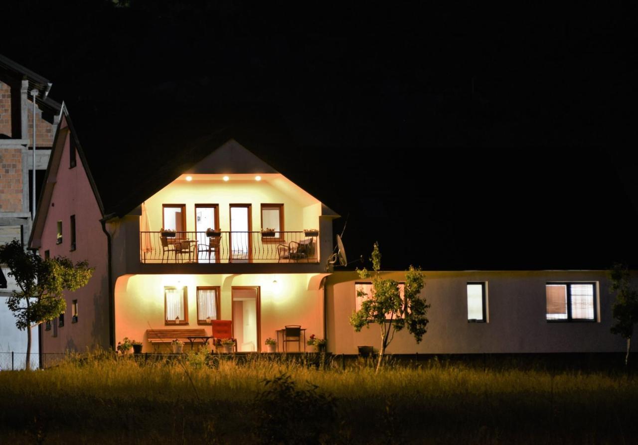 Guest House Blue Views Πλαβ Εξωτερικό φωτογραφία
