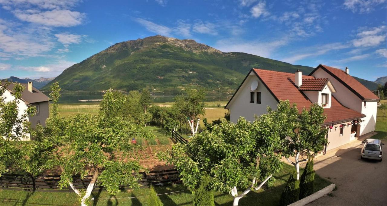 Guest House Blue Views Πλαβ Εξωτερικό φωτογραφία